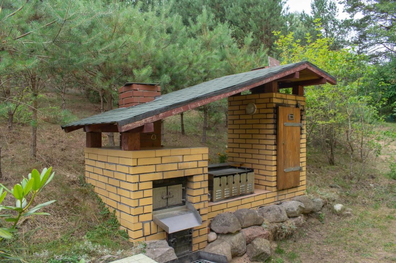 Gospodarstwo Agroturystyczne Nad Jeziorem Wsrod Lasow Lipnica  Exterior photo